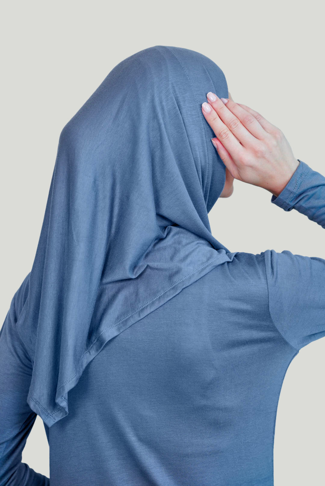 SET : Triangle Hijab Matching With Long Top
