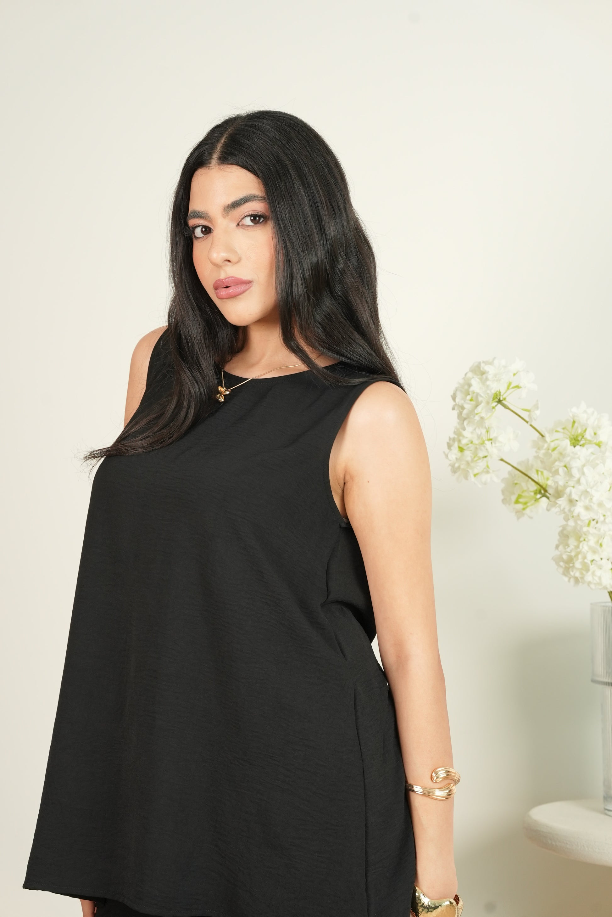 Sut Under Abaya