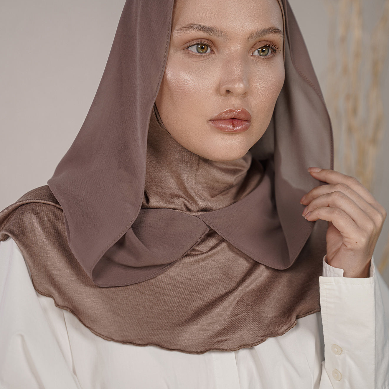 Nude twin chiffon hijab with inner cotton layer – Nawara
