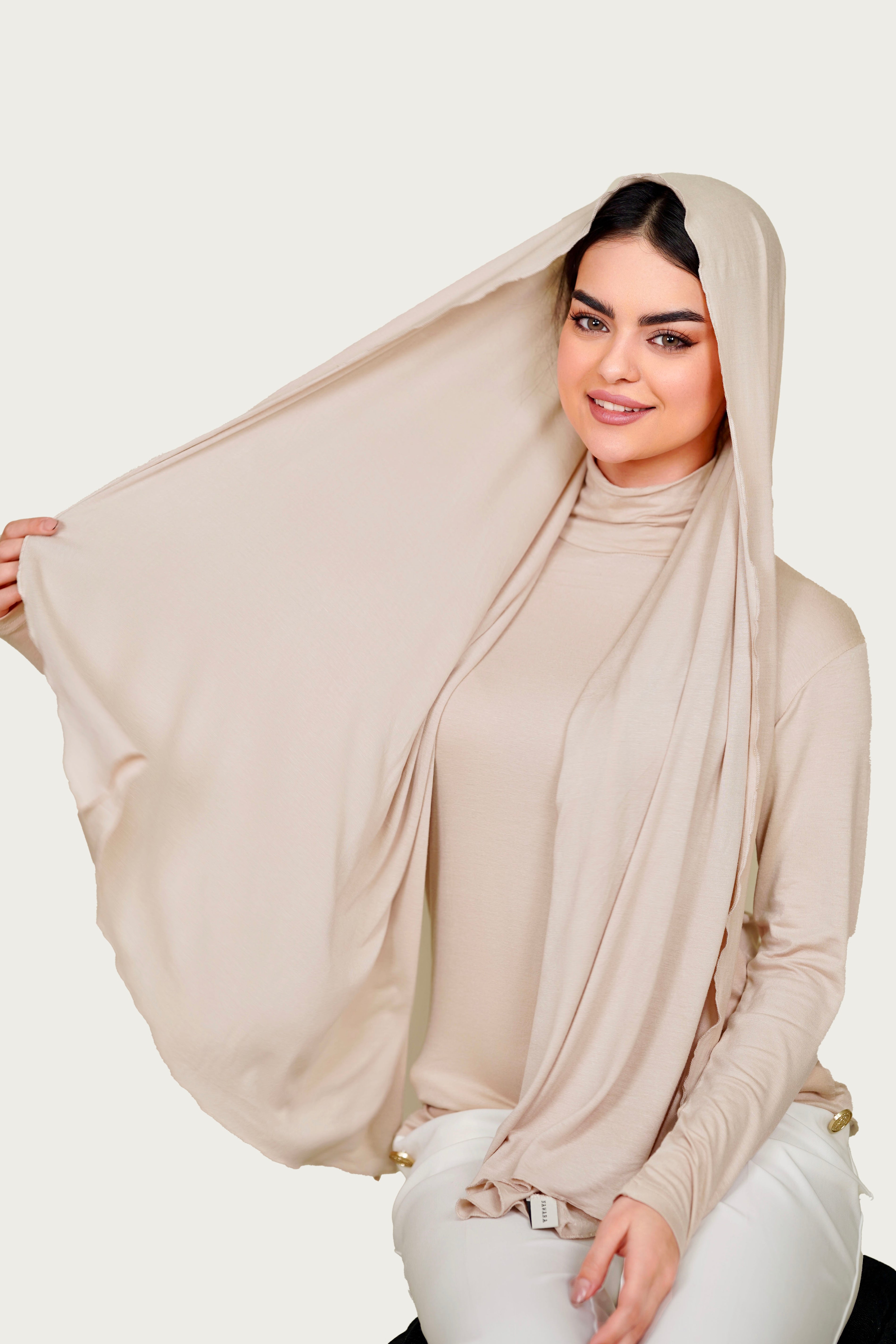 SET : Classic Hijab Matching With Long Top