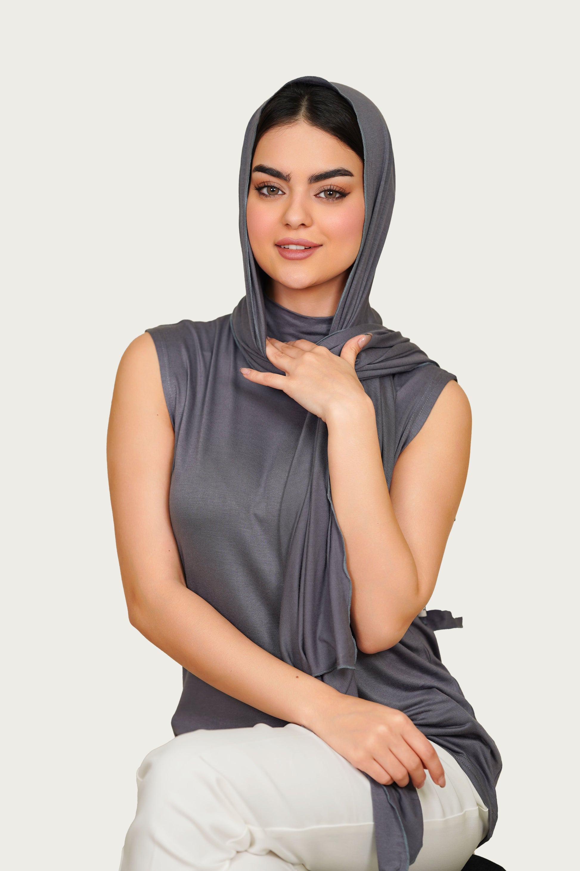 SET : Classic Hijab Matching With Cut Top