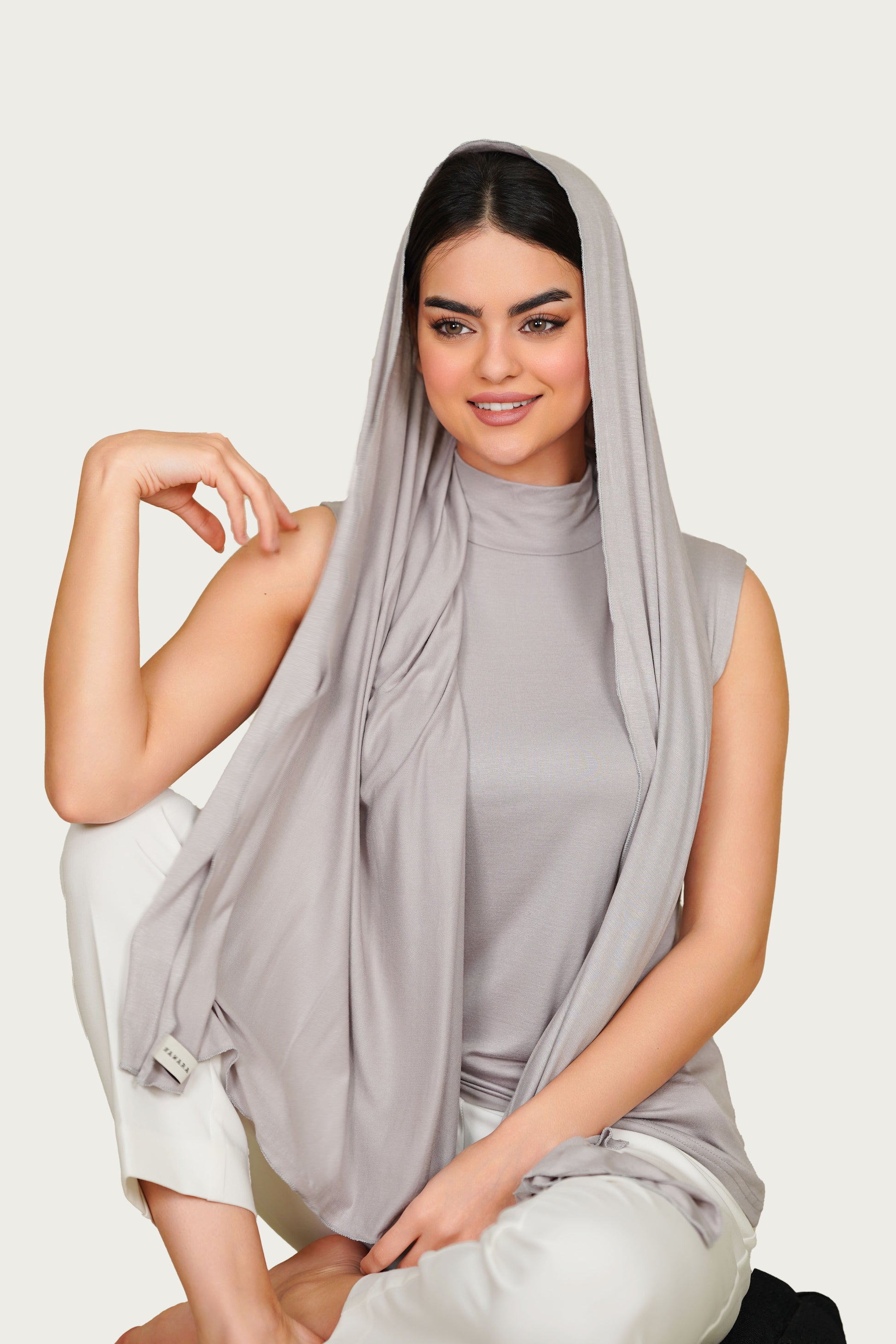 SET : Classic Hijab Matching With Cut Top