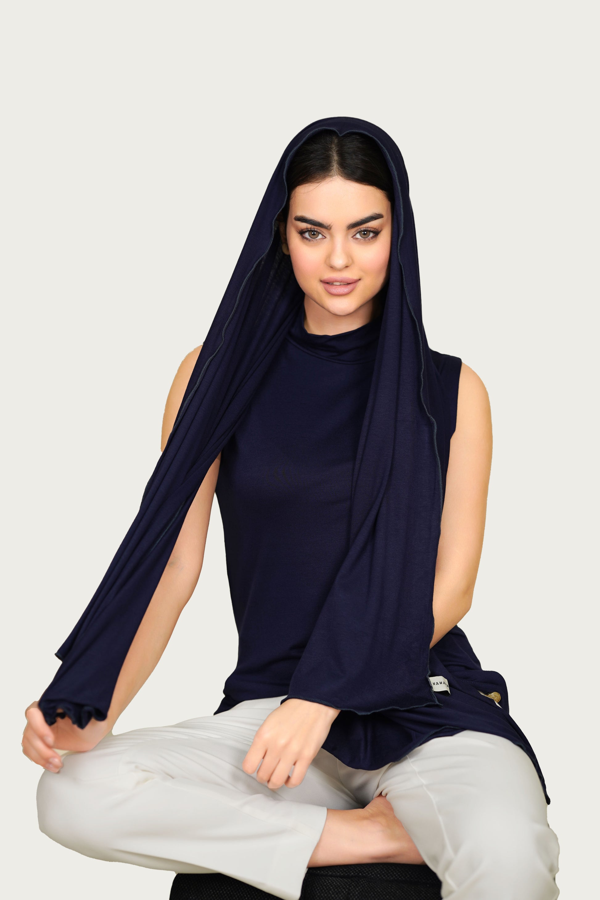 SET : Classic Hijab Matching With Cut Top