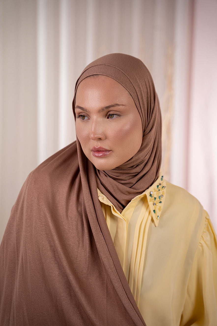 Nude Nawara Sheila side view | Nawara Hijab