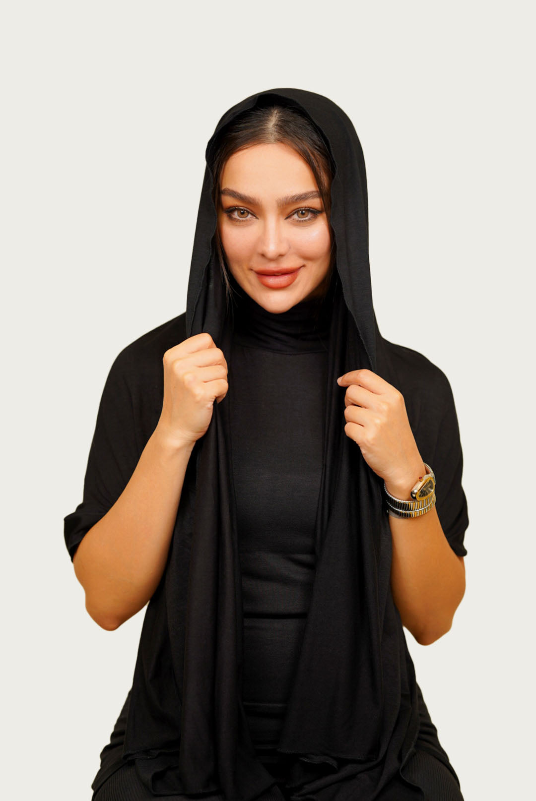 SET : Classic Hijab Matching With Short Top