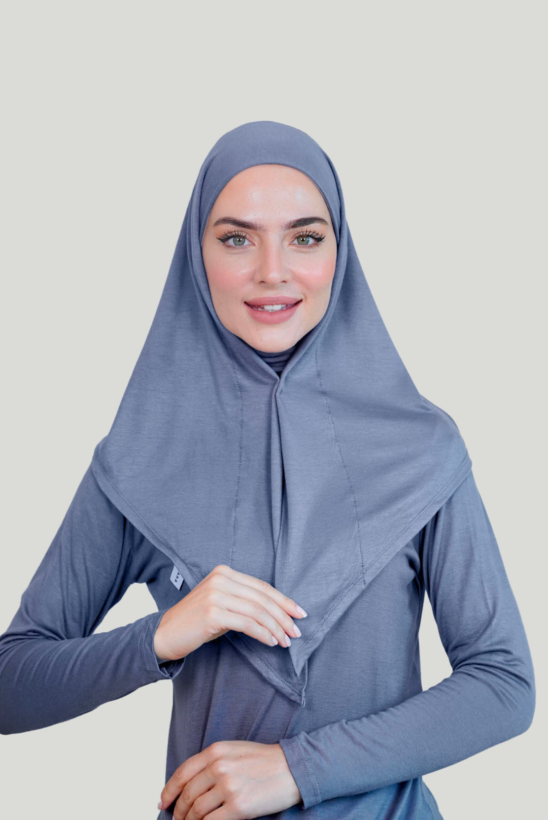 SET : Triangle Hijab Matching With Long Top