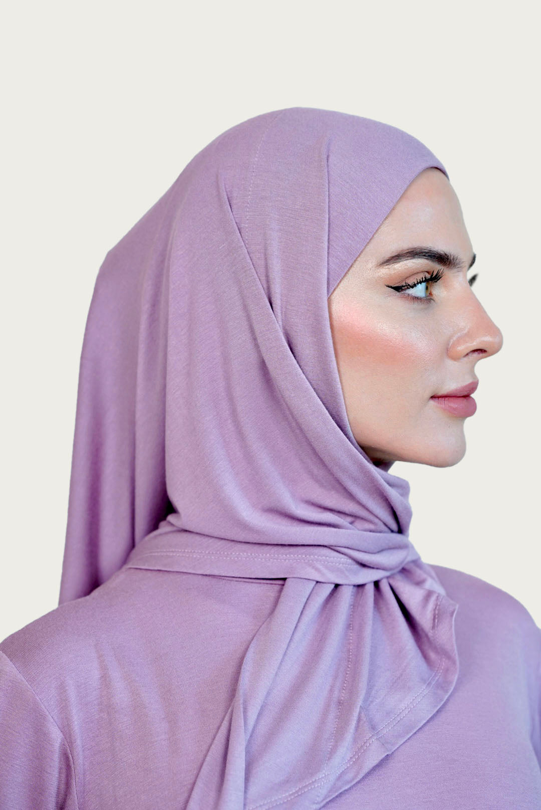 SET : Triangle Hijab Matching With Long Top
